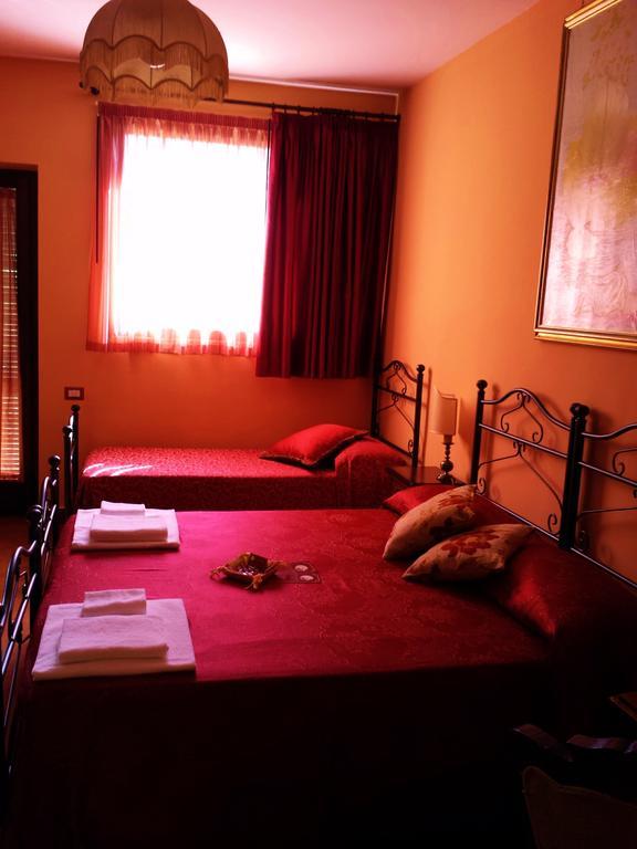 B&B De Nuce Maga Benevento Habitación foto
